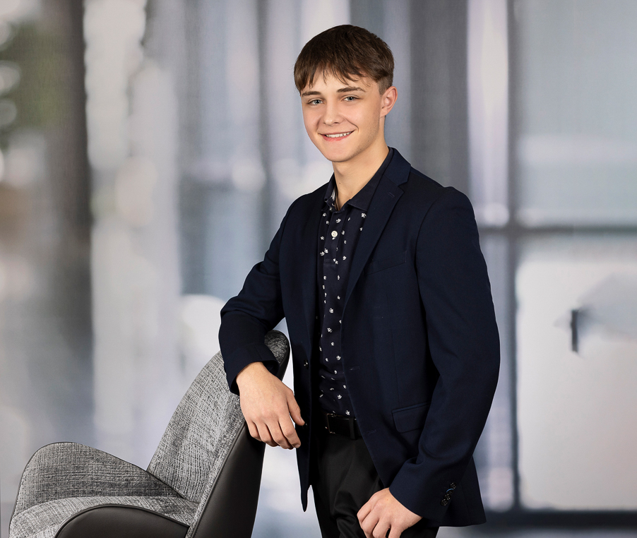 Herr_Meier_halbe_Figur_300_dpi_q